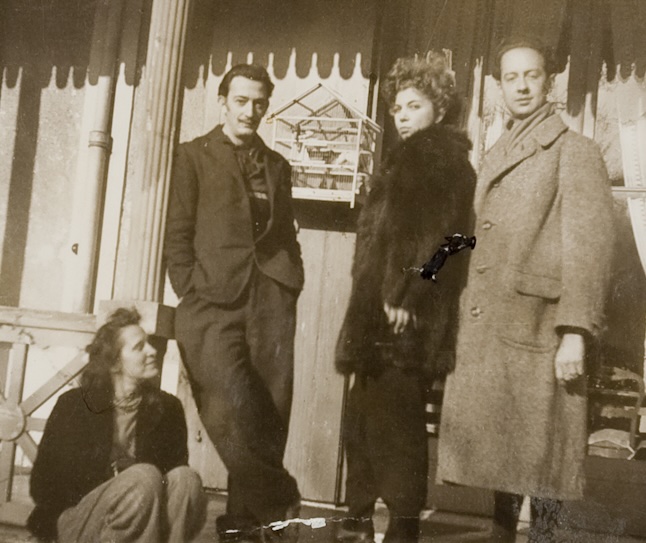 Gala, Salvador Dalí, Leonor Fini et André Pieyre de Mandiargues à Arcachon, en 1940