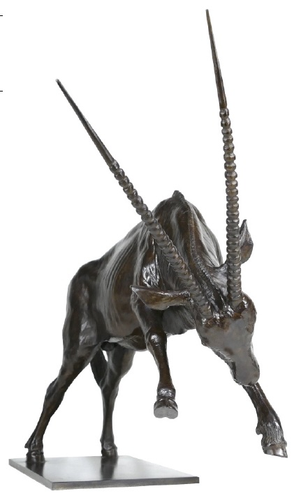 Oryx chargeant, bronze, 43 x 20 x 29 cm