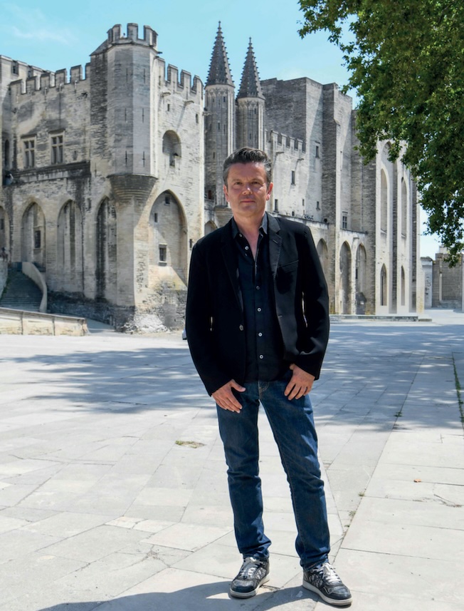 Portrait Jean-Michel Othoniel, Le Palais des Papes © Christophe Aubry, Ville d'Avignon