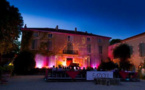 Château Saint-Estève - Uchaux : 18e festival Liszt en Provence. Michael Lonsdale interprète de Liszt en soutane. Du 20 juillet au 20 septembre 2015. Par Jacqueline Aimar